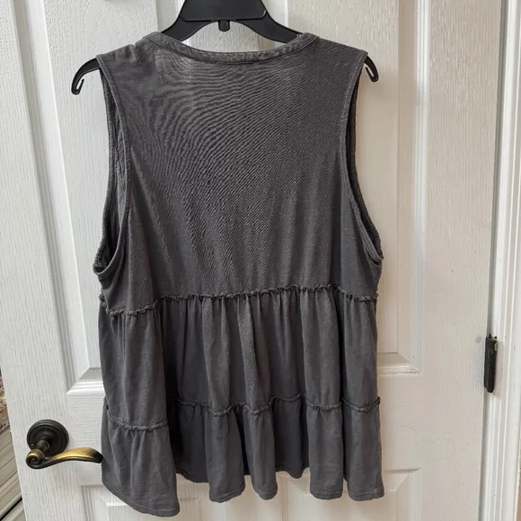 Lucky Brand Gray Sleeveless Tank Top - Picture 3 of 3